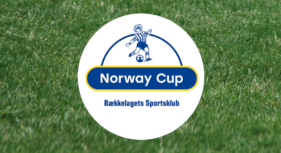 Pelouse avec le logo Norway Cup