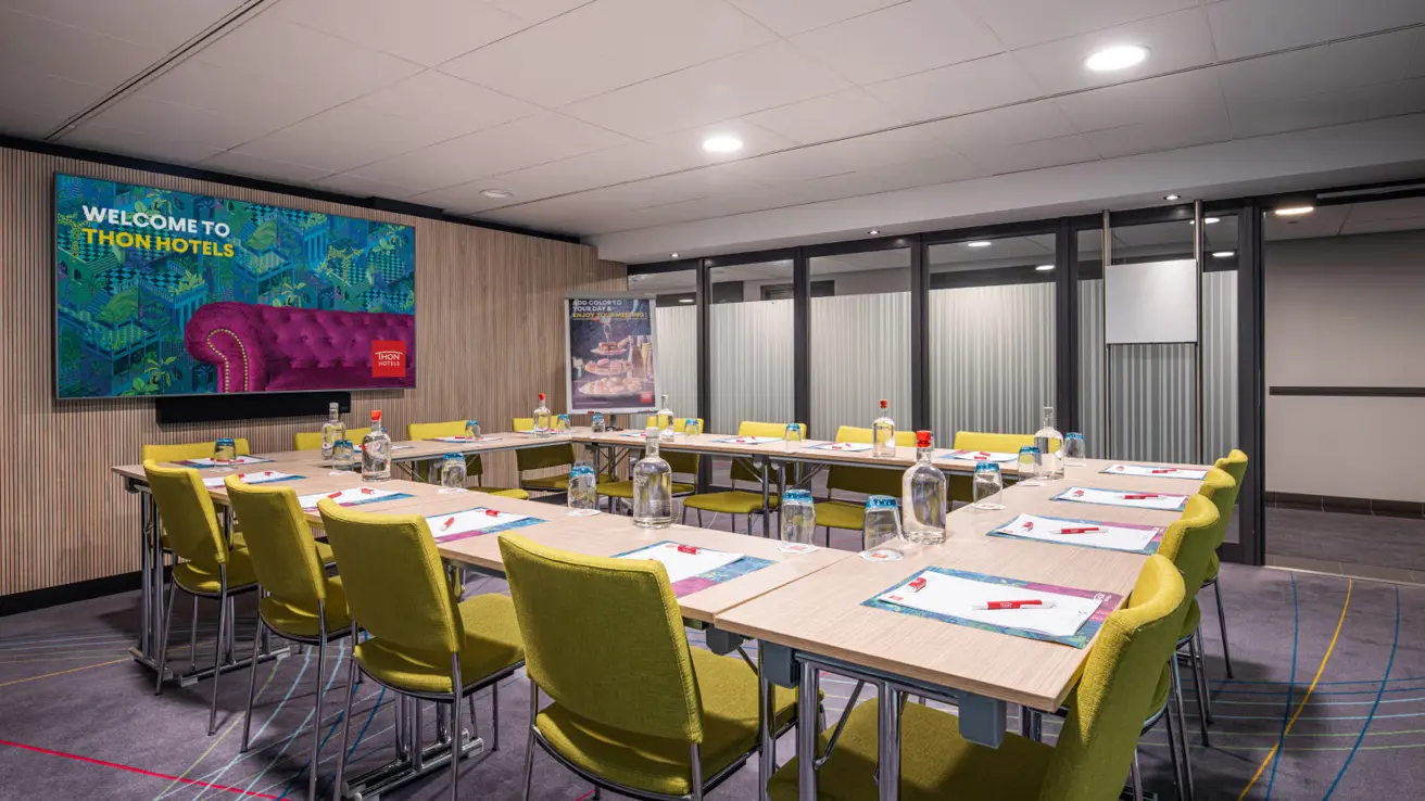 Vergaderzaal met ruimte voor 28 personen