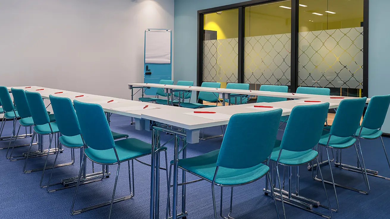 Konferanserom Williams med U-bord oppsett