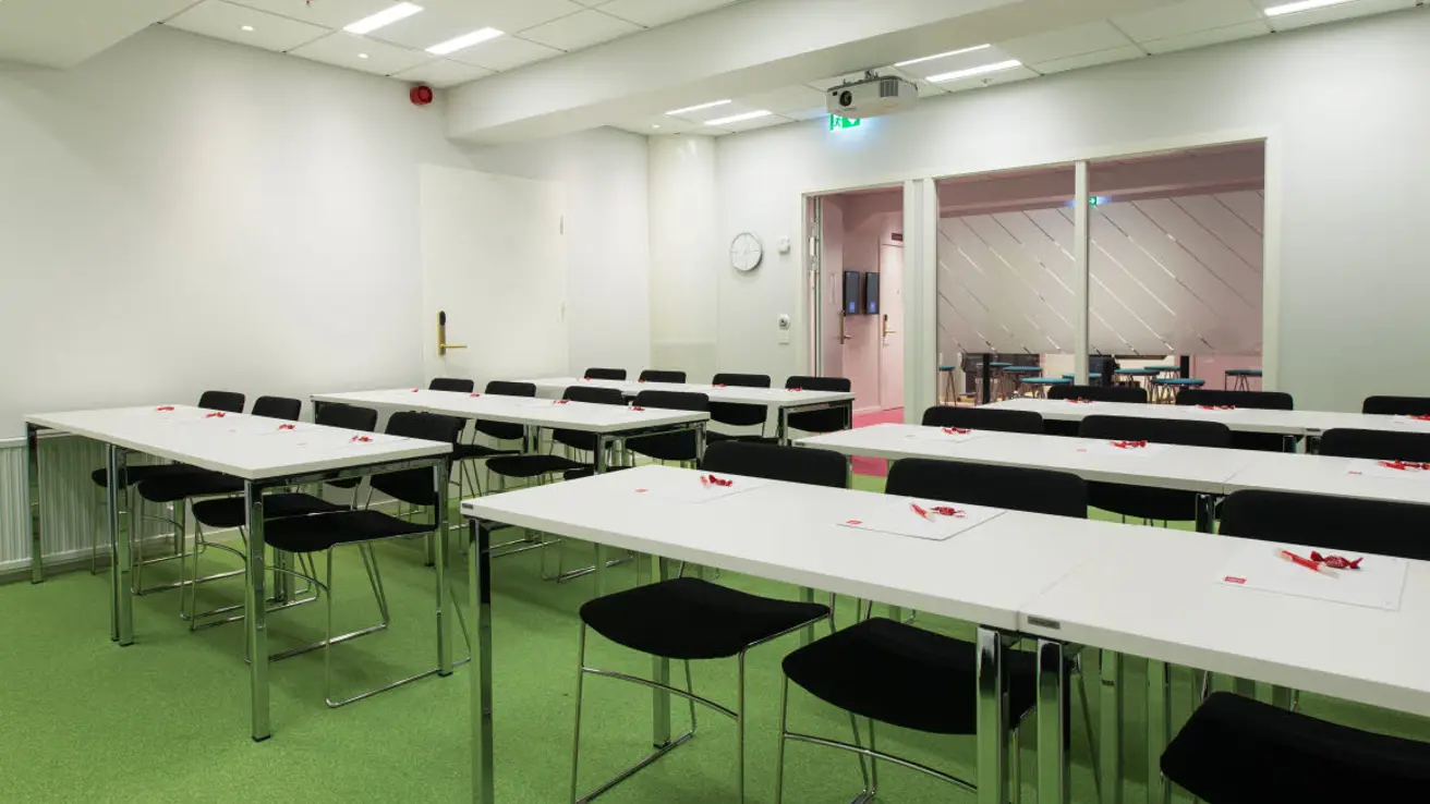 Møterom Rosenkrantztårnet med klasserom oppsett