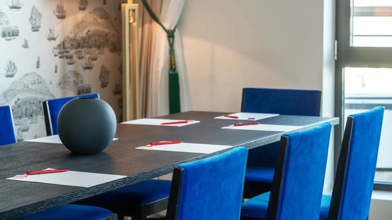 Mötesrum med plats för 6 personer