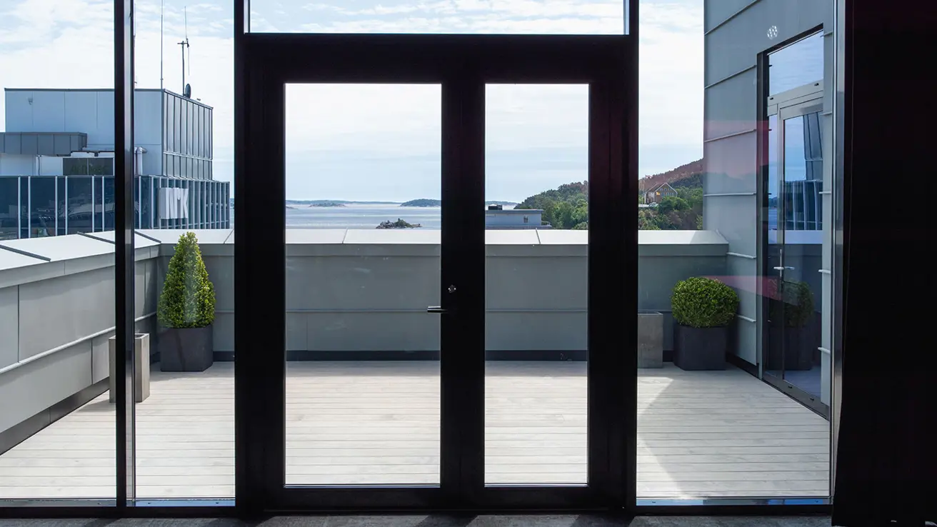 Utgang til terasse i konferanseavdelingen på Hotel Norge i Kristiansand